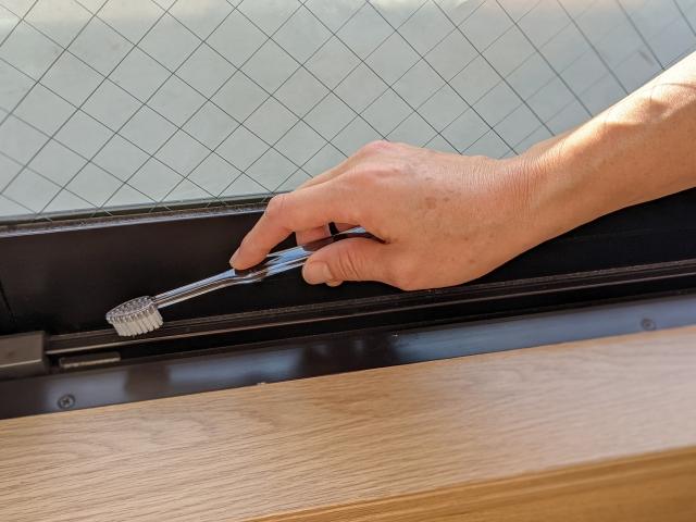 空室クリーニングの料金表を確認するお客様